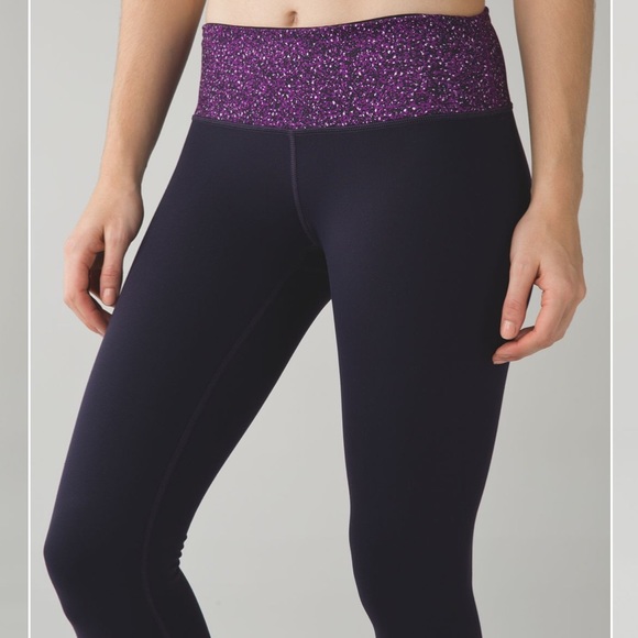 Lululemon Wunder Under Crop III (Reversible) - Picture 4 of 15